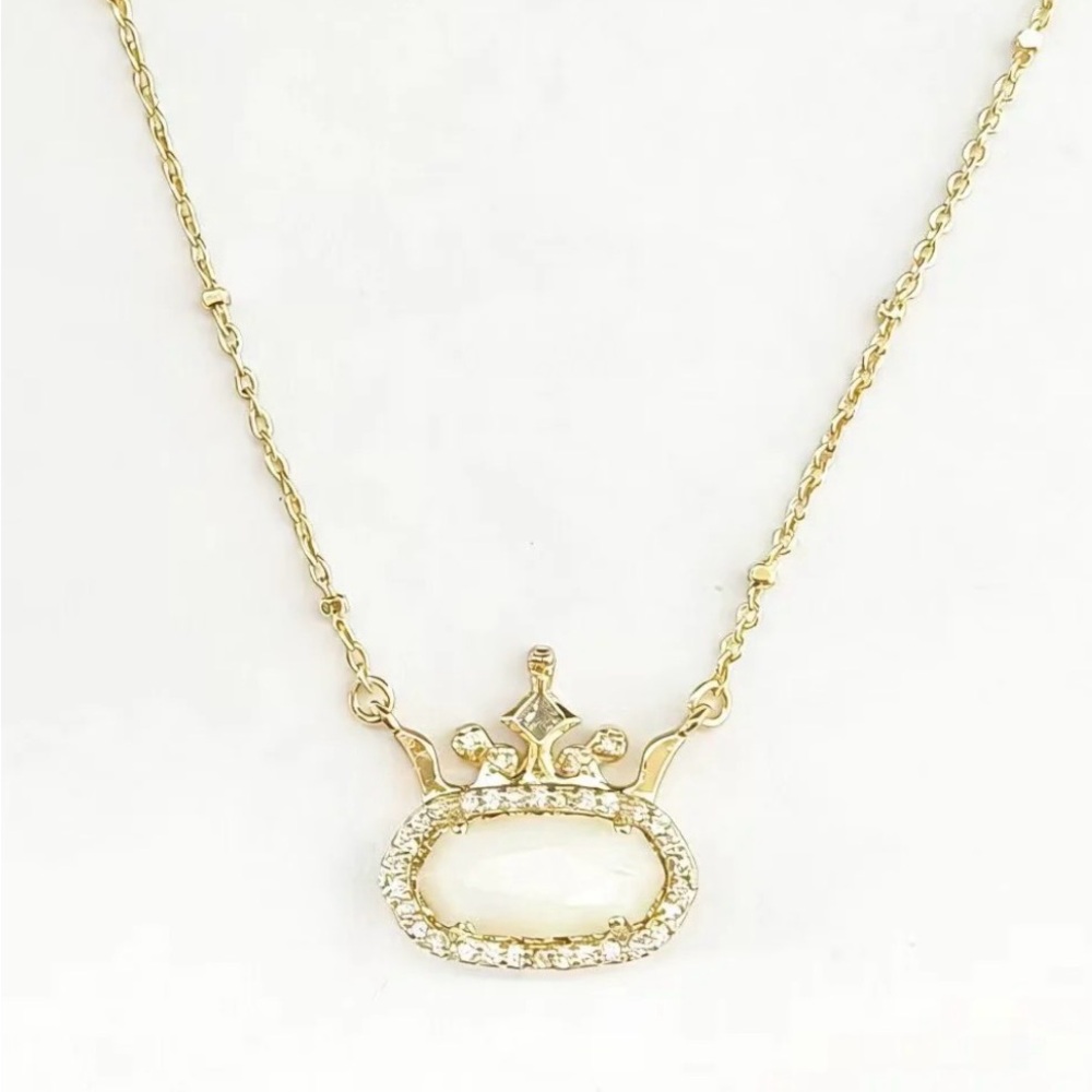 NWT Kendra Scott Gold Disney Princess Short Pendant Crown Necklace - Picture 2 of 6
